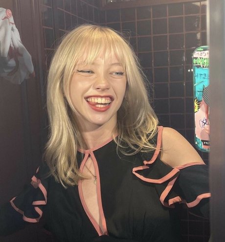 Lola Clark exclusive pornstar pic