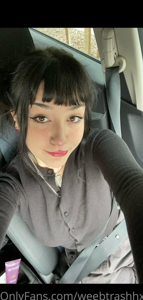 weebtrashhx model adult pics