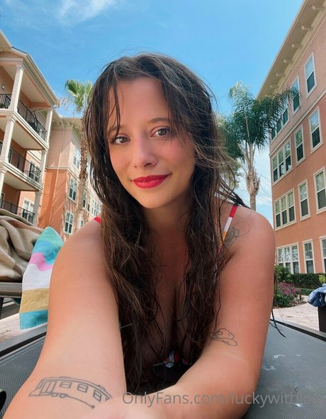 luckywithlola hd star images