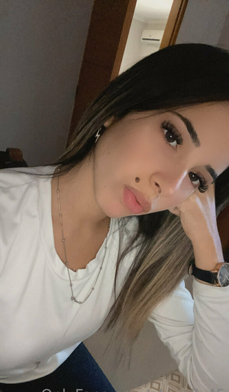 abigail 45 beautiful actress pictures