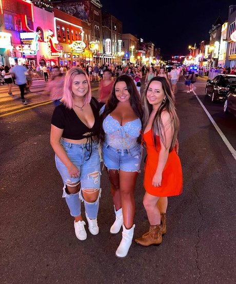 Jenn M pornstar sex pics