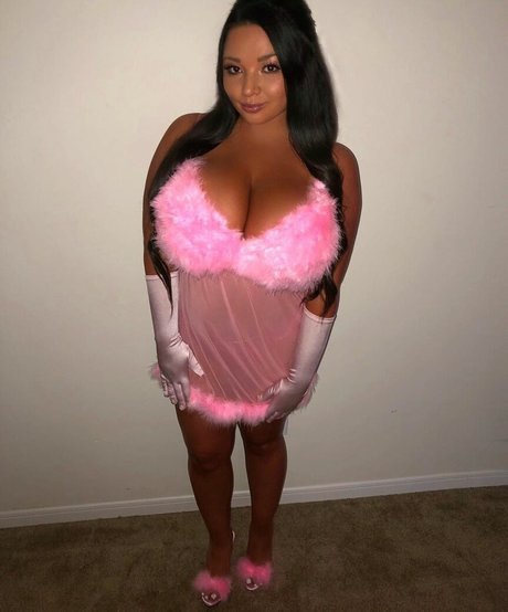 Jenn M exclusive star photo