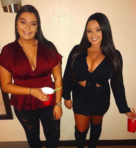 thick latina milf onlyfans art naked gallery