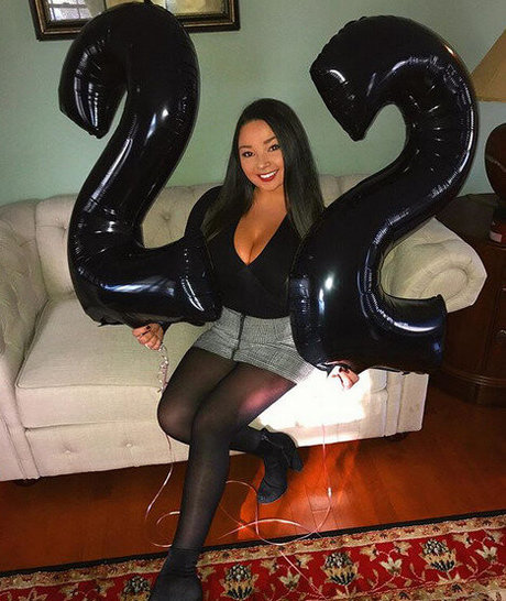 asian shemale onlyfans nice galleries