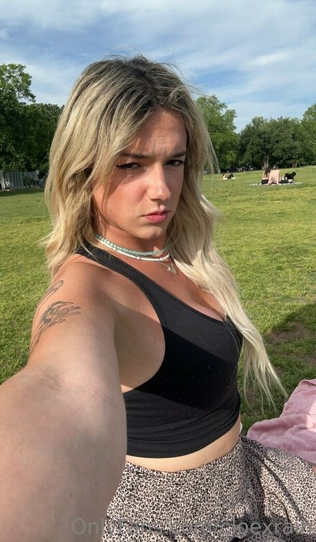 cloexrain pornstar hd image