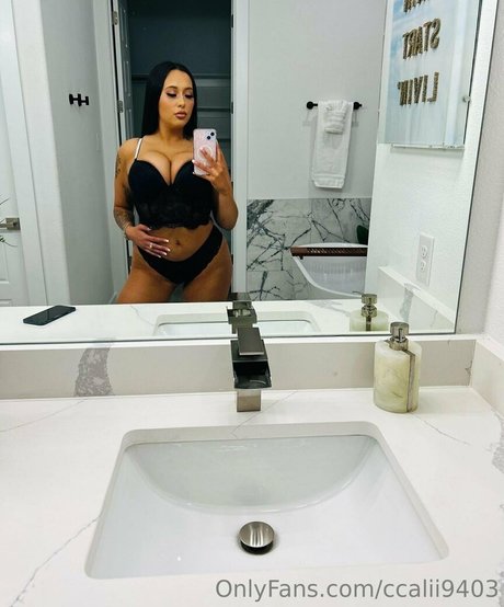 ccalii9403 nice model pics