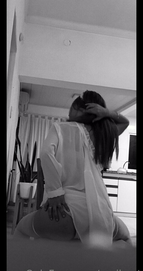 thick latina milf onlyfans adult image