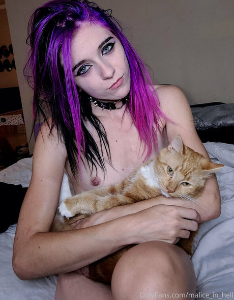 alt girl onlyfans hot sexy images