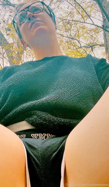 molleewaters pornographic star photo