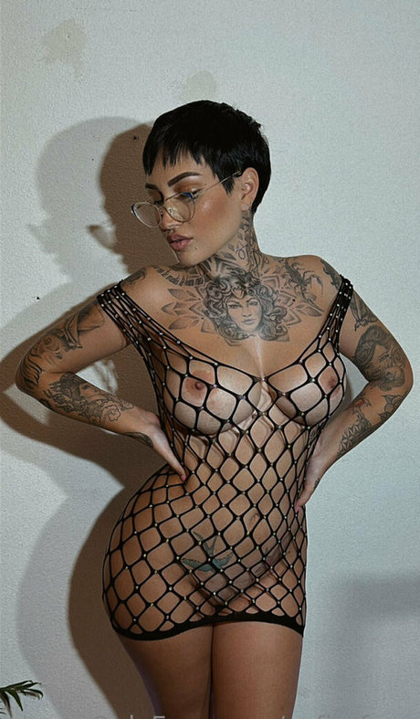 shemale fucks girl onlyfans free xxx img