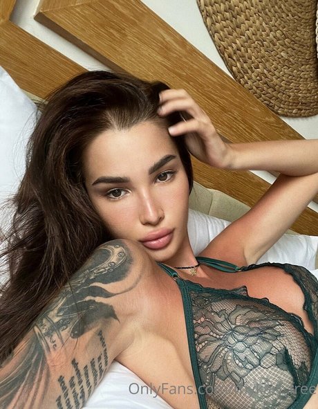 mykari free porn actress photos