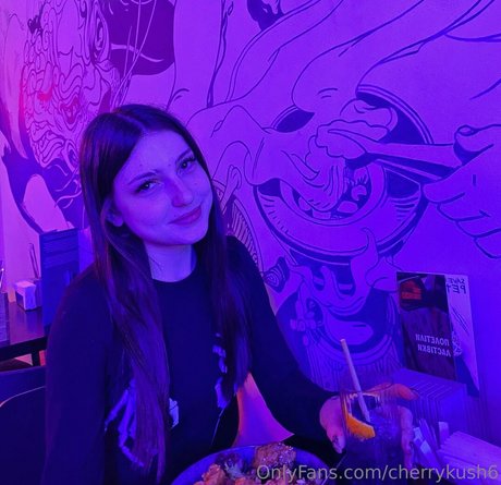 cherrykush6 model nice gallery