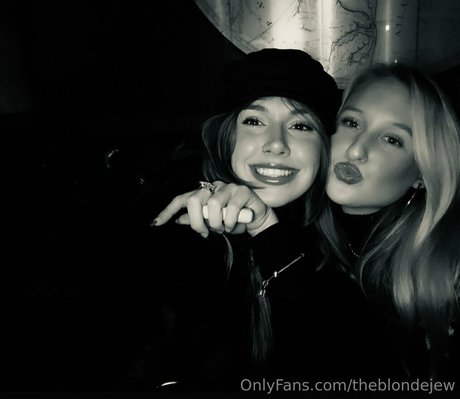 theblondejew adult star pics