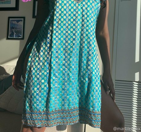 18 asian onlyfans top pic