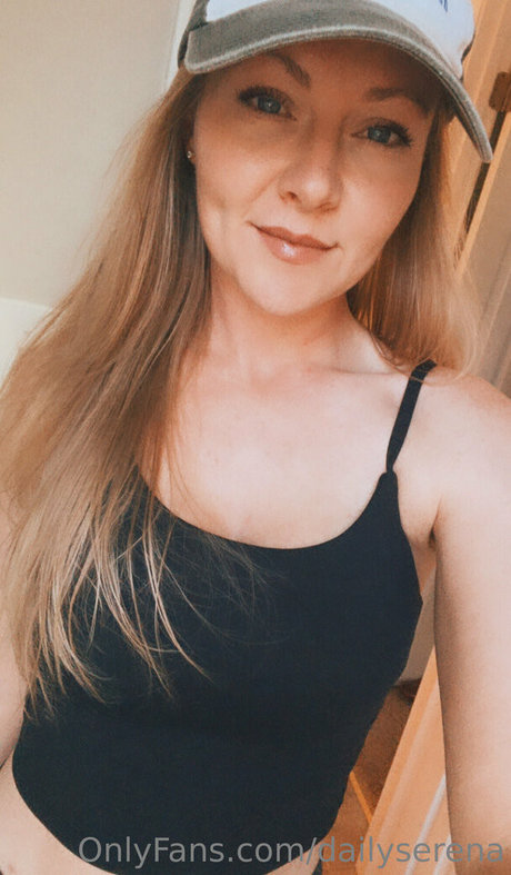 Dailyserena pornographic model images