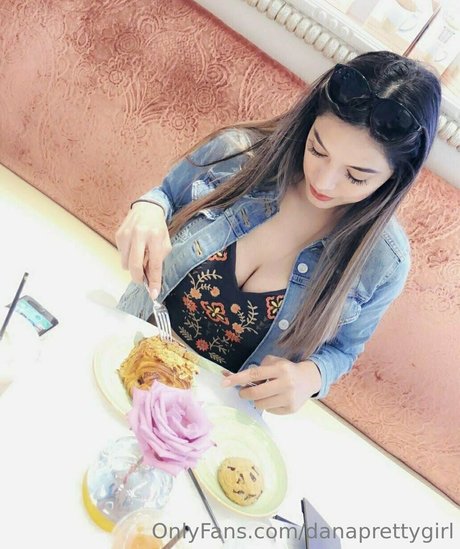 danagorgeus high quality model picture