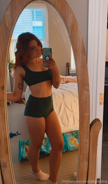 probablyreading model hd photo