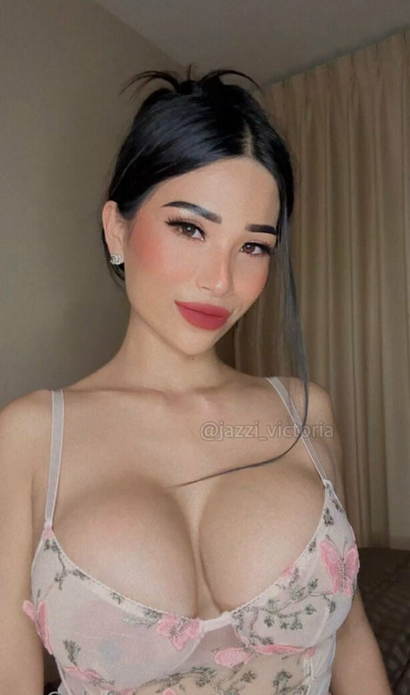 jazzifreepage model top gallery