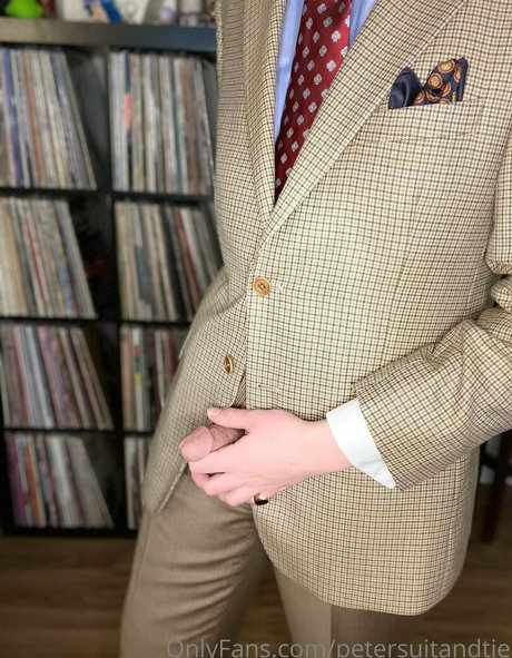 petersuitandtie top pornstar photo