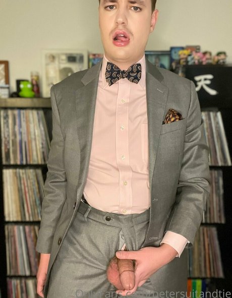 petersuitandtie sexy actress galleries