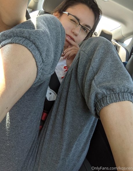 kqsiren pornstar naked img