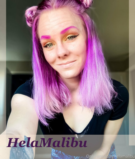 helamalibu nude model pic