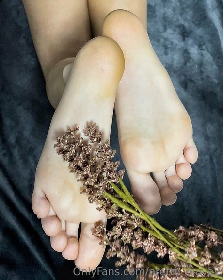 pretty maya2 nude actress galleries