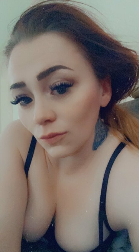 queeniethofree pornstar nudes pic