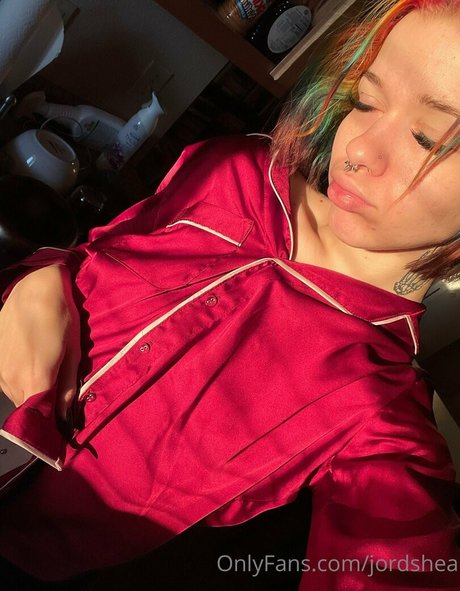 peachysheaa beautiful model pic