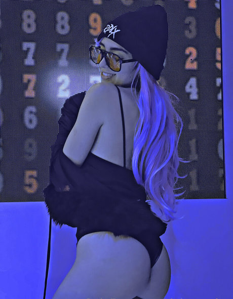 Dai Amadeo sex pornstar pictures