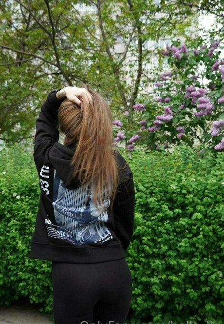 young onlyfans free sex photo