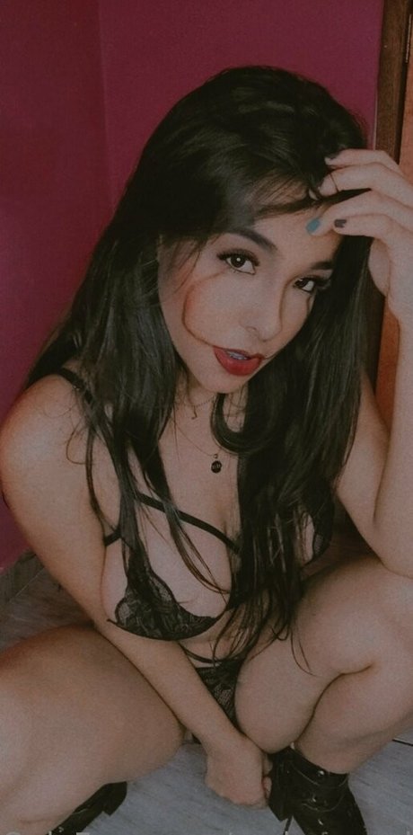 milf handjob onlyfans sexy photo