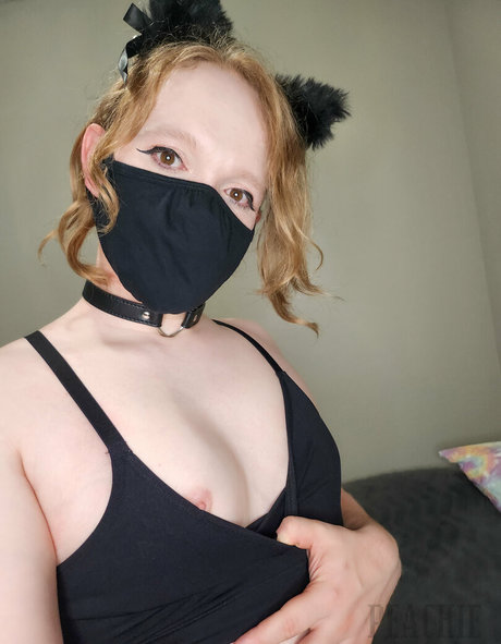 peachiepremium star perfect photos