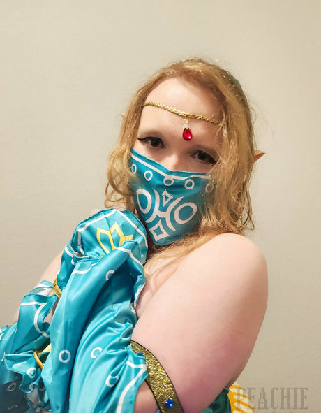 peachiepremium actress archive