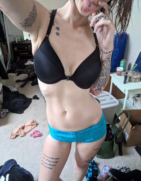 psmeow nude star picture