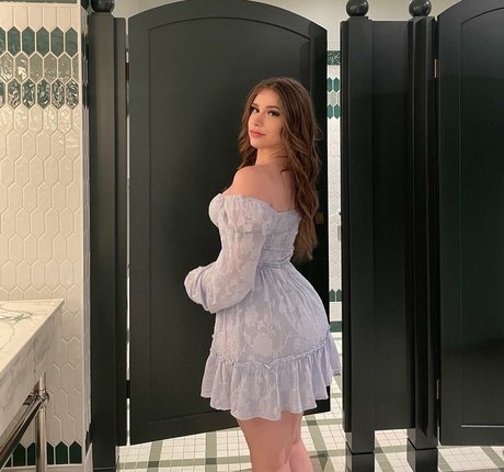 Abgxlina model exclusive images