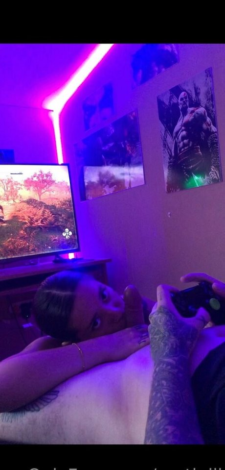 erotiniii star porn photos