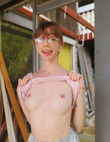 feet teen onlyfans nudes photo