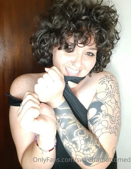 sweetfatbottomed model top pic