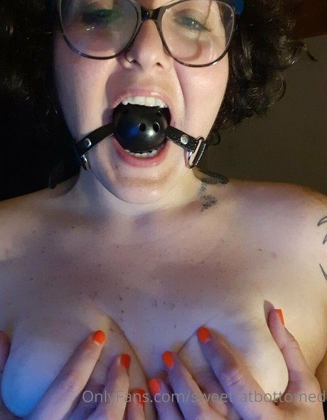 sweetfatbottomed free actress photo