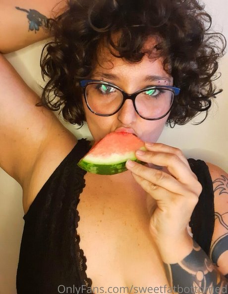 thick girls onlyfans hot photos