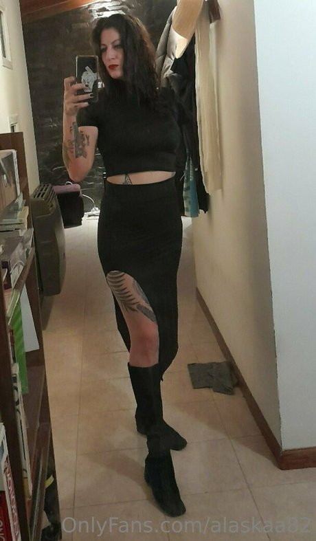 alaskaa82 exclusive model pictures