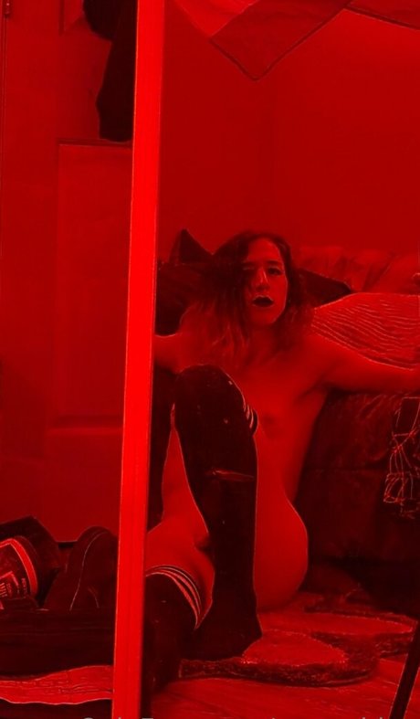 urcorvidae actress gallery