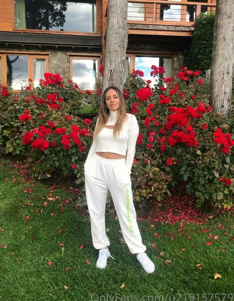 ela bel model nudes archive