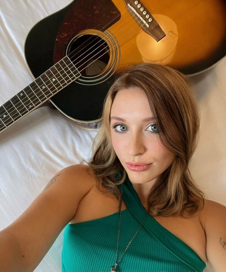 willowwhispers exclusive actress archive