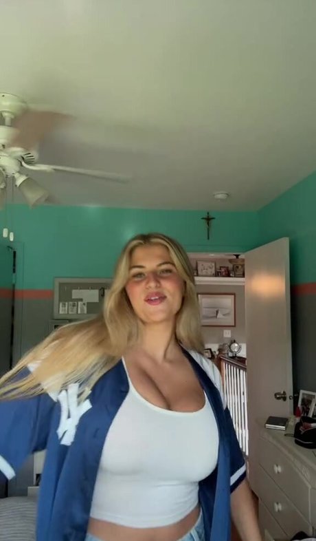 Shea O model porn pic