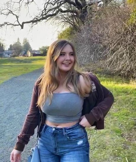 Haley E perfect model photos