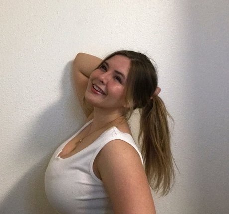 tiny onlyfans hot photo