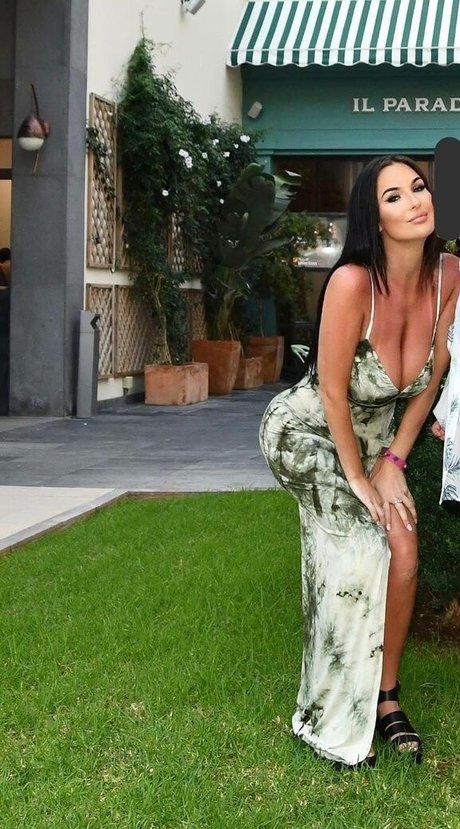 ebony squirt onlyfans art nude photos