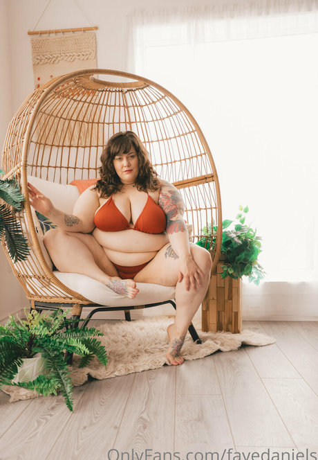 shemale handjob onlyfans beautiful pics